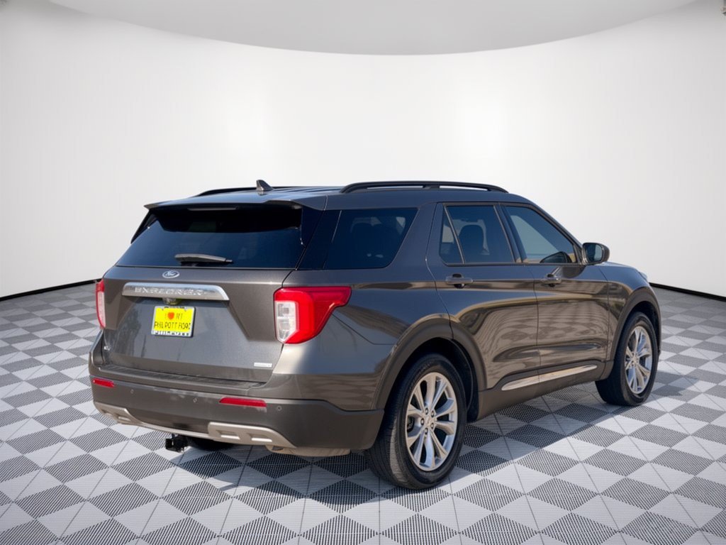 Used 2020 Ford Explorer XLT w/ Equipment Group 202A RWD image 9