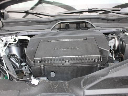 Used 2025 Honda Pilot Black Edition image 68
