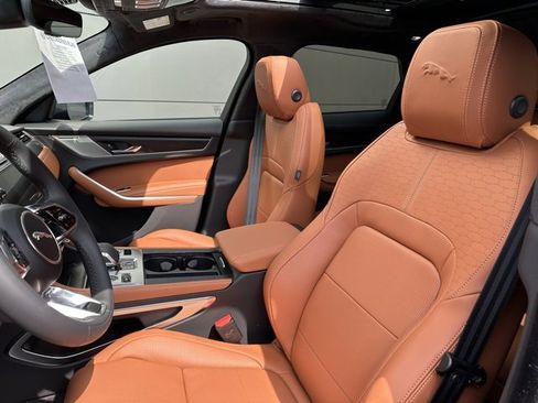 New 2026 Jaguar F-PACE R-Dynamic S image 11