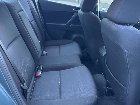 Used 2011 MAZDA MAZDA3 i Touring FWD image 6