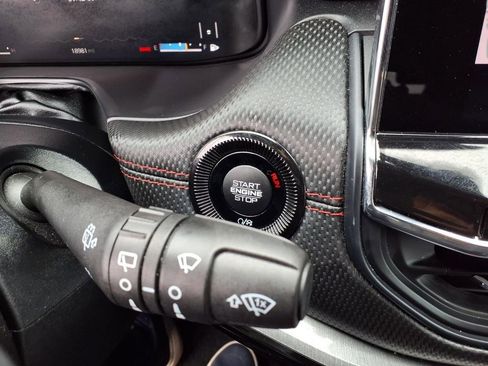 Certified 2022 Jeep Compass Trailhawk w/ Trailhawk Elite Group AWD/4WD image 8