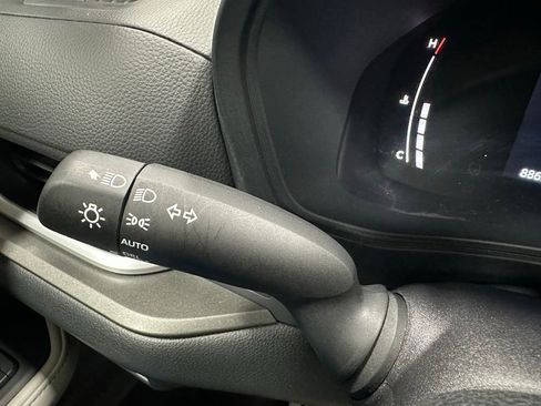 Used 2025 Toyota Grand Highlander AWD image 21