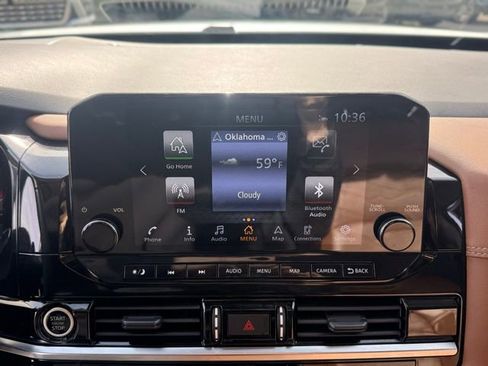 Used 2023 Nissan Pathfinder Platinum w/ Cargo Package image 19