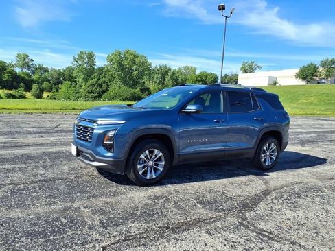 Used 2025 Chevrolet Equinox LT w/ Convenience Package II AWD/4WD image 46