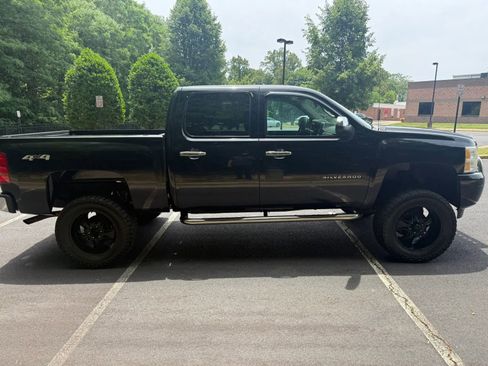 Used 2011 Chevrolet Silverado 1500 LS AWD/4WD image 56