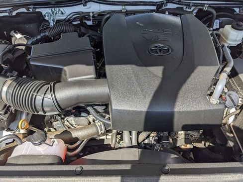 Used 2023 Toyota Tacoma SR AWD/4WD image 20