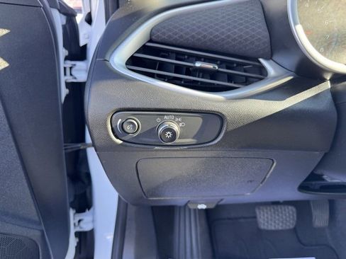 Used 2024 Chevrolet Malibu LT image 19