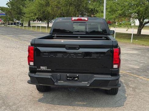 Certified 2024 Chevrolet Colorado LT w/ LT Convenience Package AWD/4WD image 7