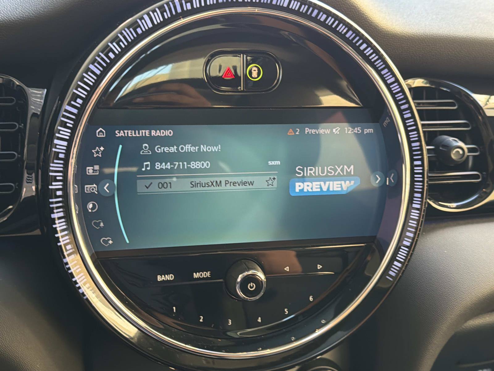 Used 2023 MINI Cooper 2-Door Hardtop FWD image 18