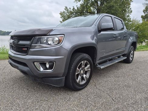 Used 2018 Chevrolet Colorado Z71 w/ LPO, Door Decal Package AWD/4WD image 1