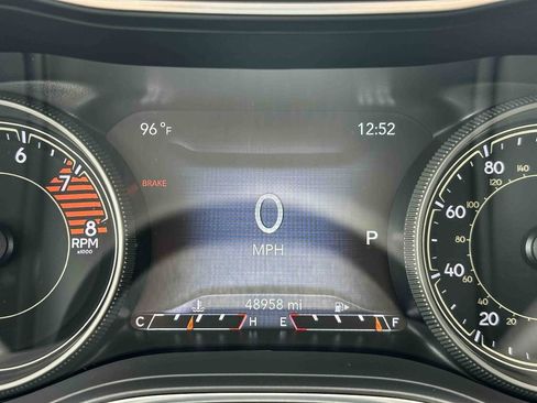 Used 2022 Jeep Cherokee Latitude Lux w/ Sun & Sound Group FWD image 26