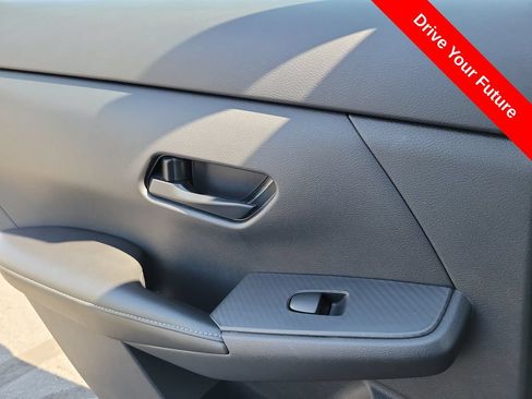 Used 2025 Nissan Sentra SV FWD image 21