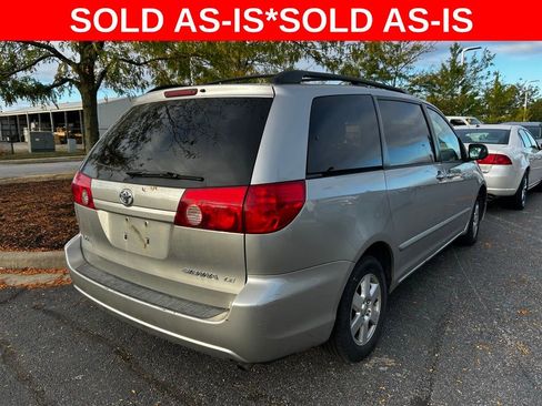 Used 2008 Toyota Sienna LE image 3
