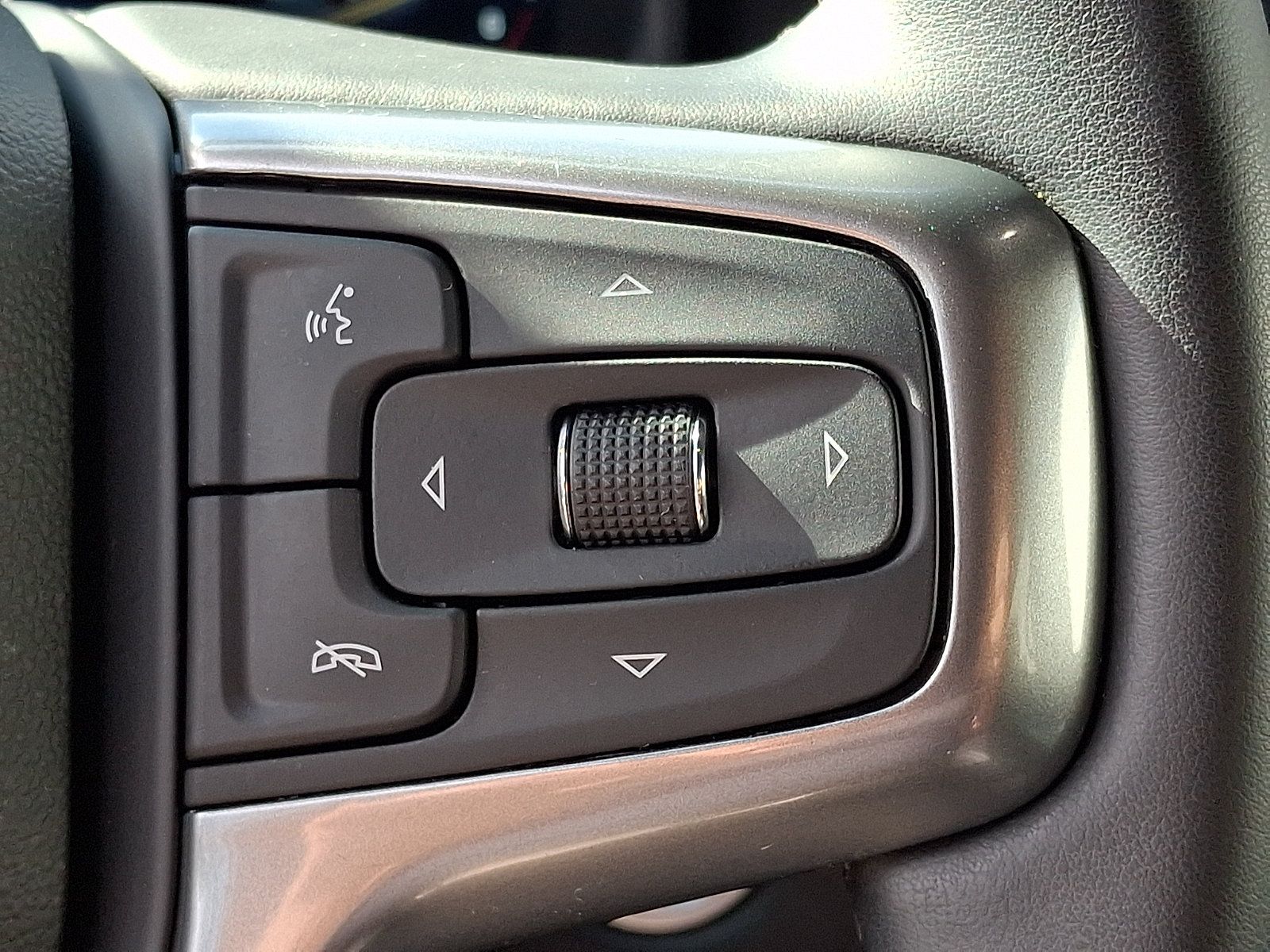Certified 2024 Chevrolet Tahoe Z71 AWD/4WD image 25