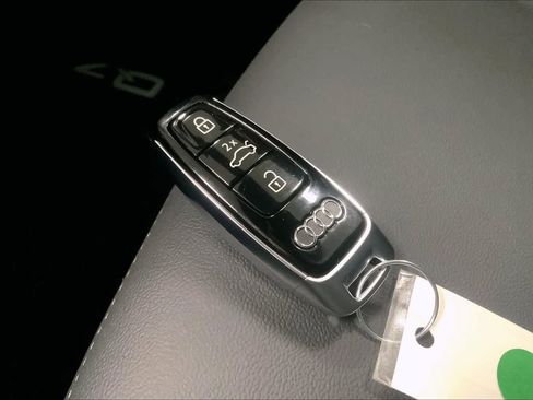 New 2026 Audi Q7 2.0T Premium image 18