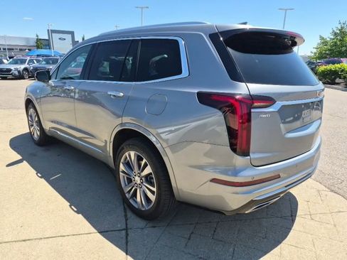 Used 2023 Cadillac XT6 Premium Luxury AWD/4WD image 7