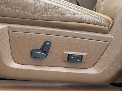 Used 2024 RAM 2500 Limited w/ Towing Technology Group image 18