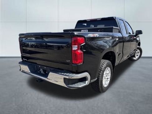 Used 2020 Chevrolet Silverado 1500 LT w/ Trailering Package image 4