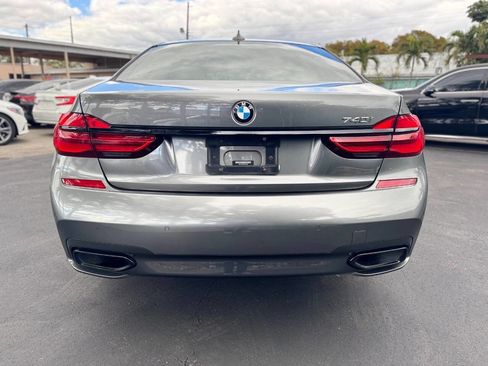 Used 2019 BMW 740i w/ M Sport Package image 8