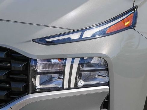 Certified 2023 Hyundai Santa Fe SEL FWD image 8