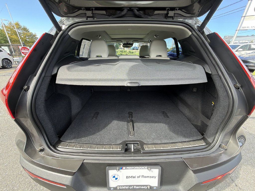 Used 2019 Volvo XC40 T5 Inscription AWD/4WD image 27