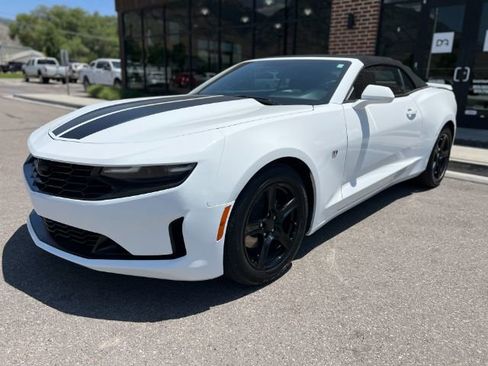 Used 2023 Chevrolet Camaro LT RWD image 8