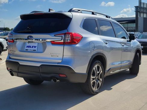 Used 2023 Subaru Ascent Touring AWD/4WD image 4