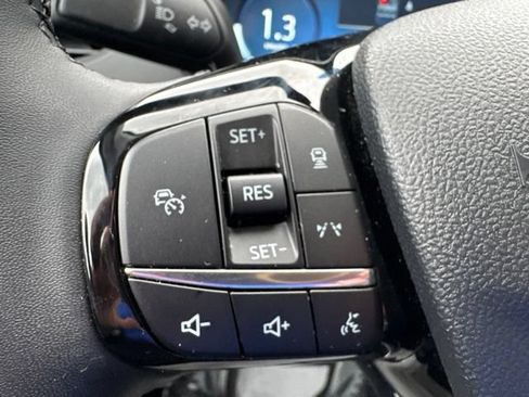 Used 2025 Ford Escape Platinum AWD/4WD image 10