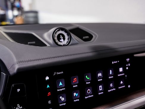 Used 2024 Porsche Cayenne S image 14