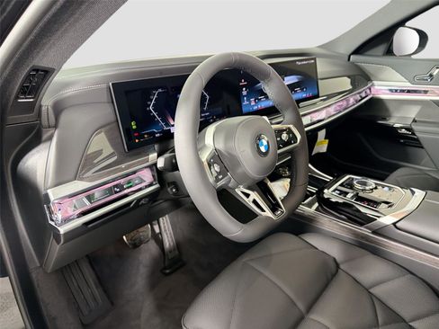 New 2026 BMW 740i RWD image 10