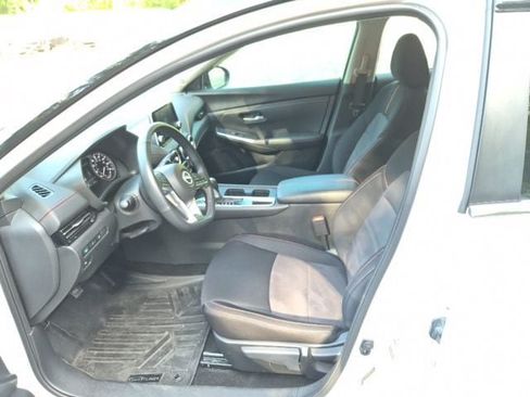 Used 2024 Nissan Sentra SR FWD image 15