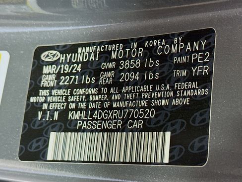 Used 2024 Hyundai Elantra SE image 39