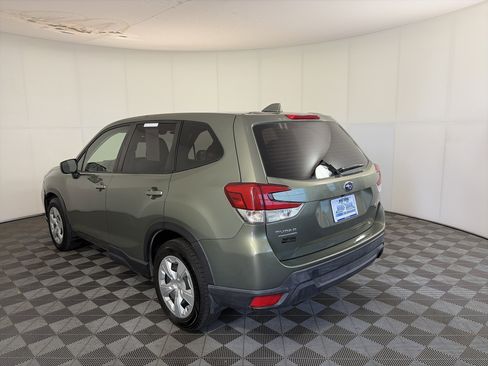 Used 2019 Subaru Forester image 6