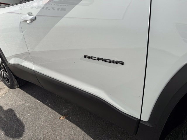 Used 2021 GMC Acadia SLE w/ Driver Convenience Package FWD image 4