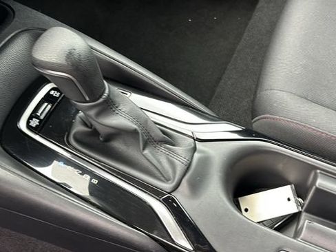 Used 2025 Toyota Corolla SE FWD image 22