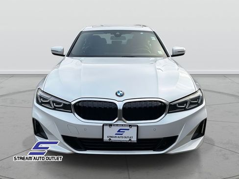 Used 2024 BMW 330i xDrive Sedan w/ Convenience Package image 2