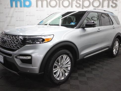Used 2020 Ford Explorer Limited image 2