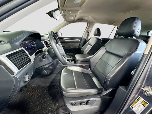 Used 2022 Volkswagen Atlas SE image 12