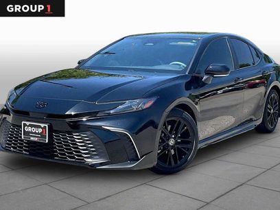 Used 2025 Toyota Camry SE w/ Convenience Package