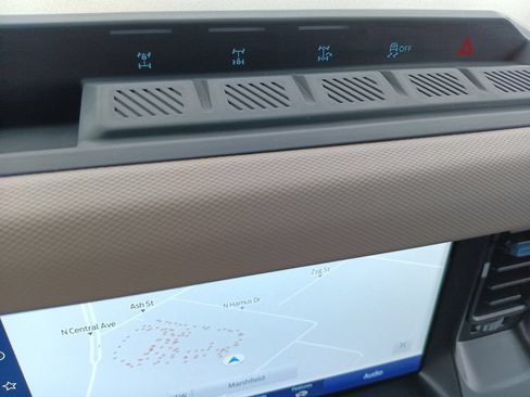 Used 2023 Ford Bronco Wildtrak AWD/4WD image 13