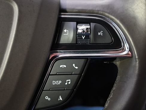 Certified 2021 Lincoln Nautilus Reserve image 34