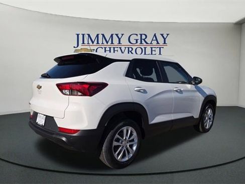 New 2026 Chevrolet TrailBlazer LS w/ LS Convenience Package image 3