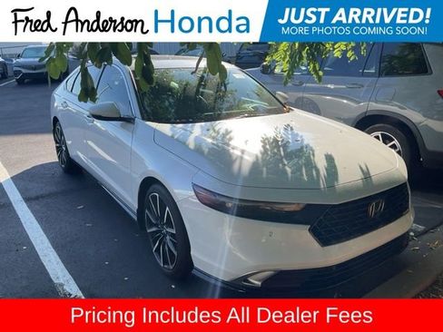 Used 2025 Honda Accord Touring image 1