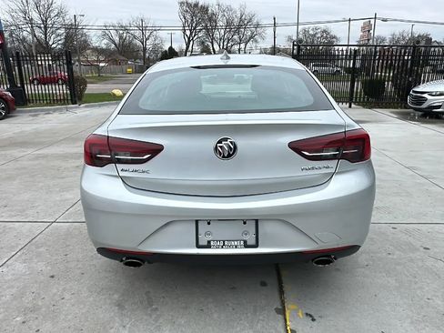Used 2018 Buick Regal Essence image 6
