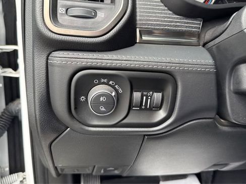 Used 2021 RAM 3500 Limited AWD/4WD image 17