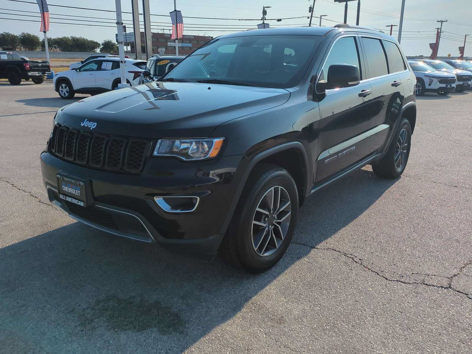 Used 2019 Jeep Grand Cherokee Limited AWD/4WD image 4