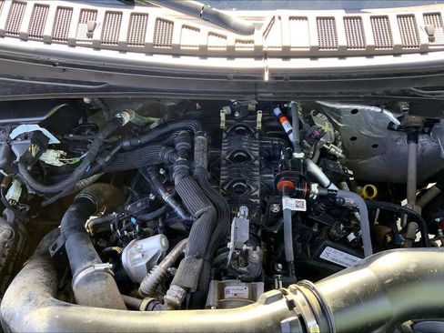 Used 2024 Ford Expedition Max XLT AWD/4WD image 30
