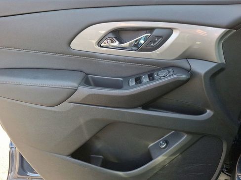 Certified 2023 Chevrolet Traverse LT image 14