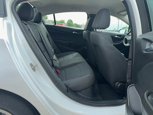 Used 2016 Chevrolet Cruze LS FWD image 17