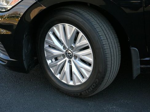 Used 2020 Volkswagen Jetta S w/ Driver Assistance Package image 3